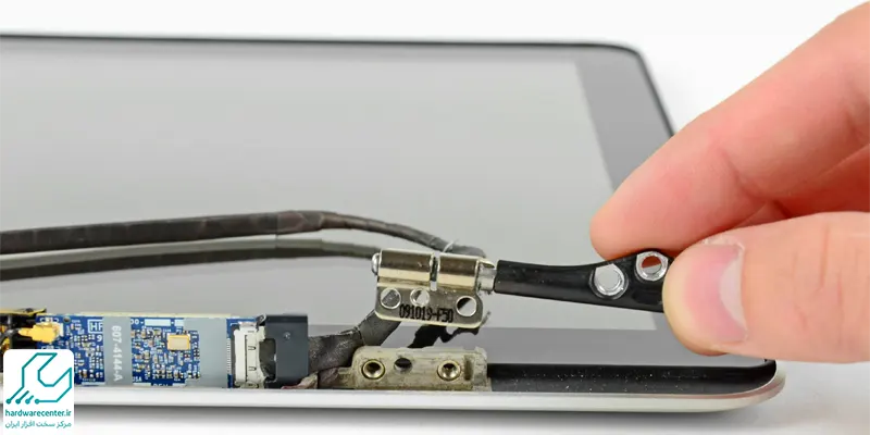 تعمیر یا تعویض لولای مک بوک